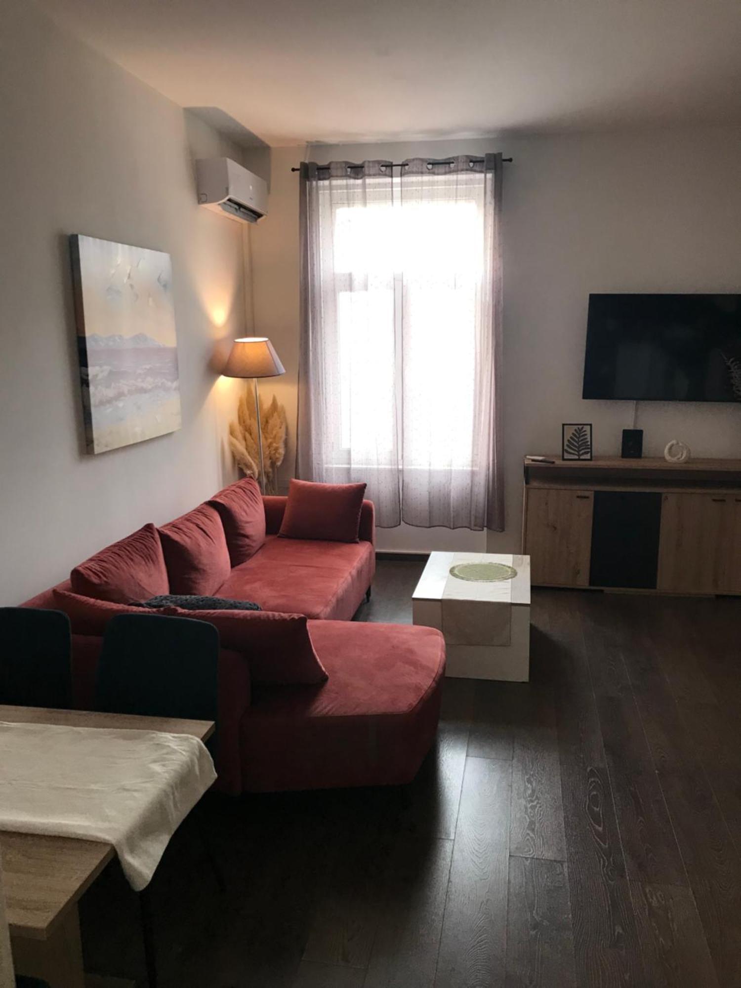 River City Apartments غييكا المظهر الخارجي الصورة