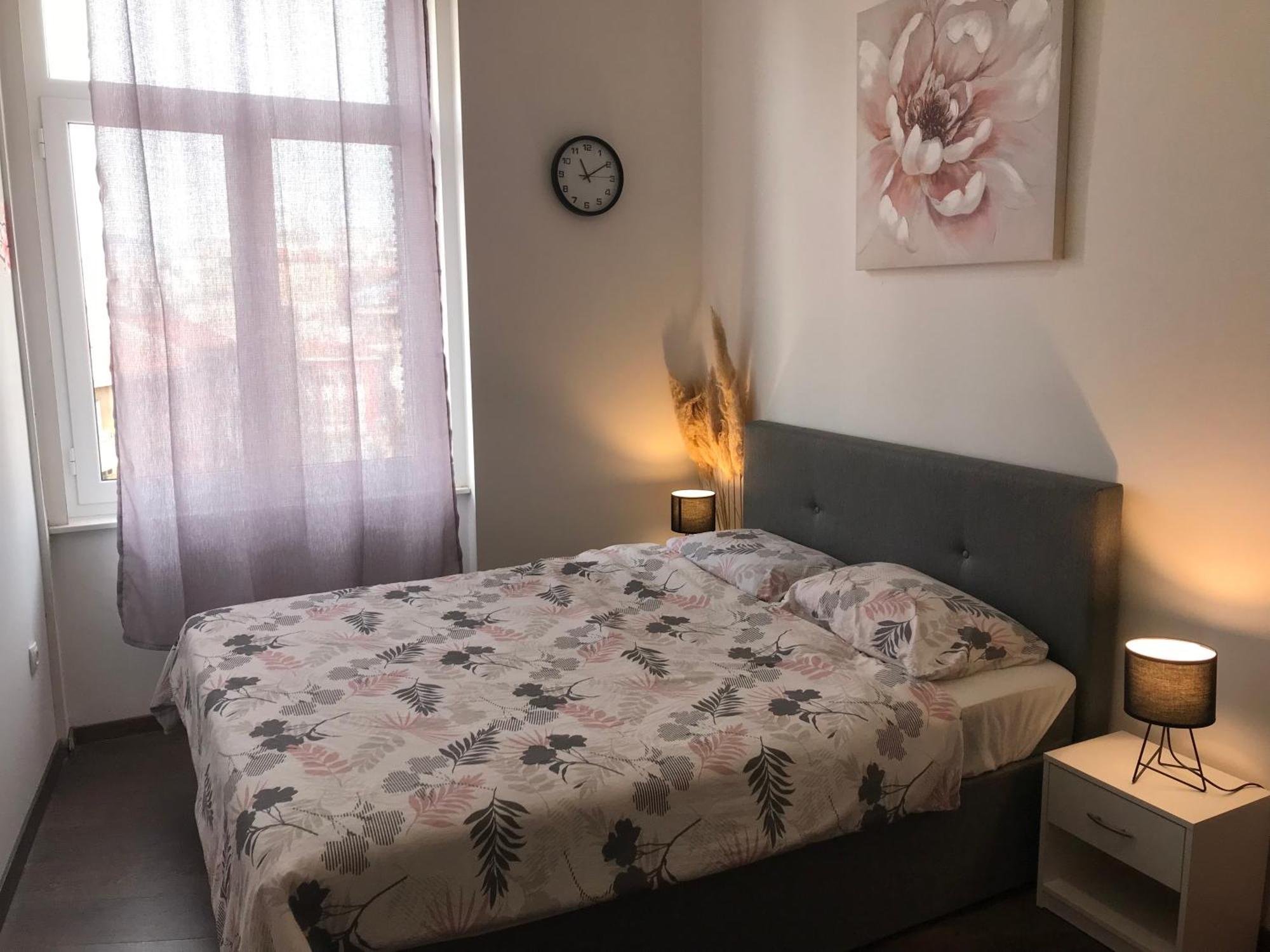 River City Apartments غييكا المظهر الخارجي الصورة